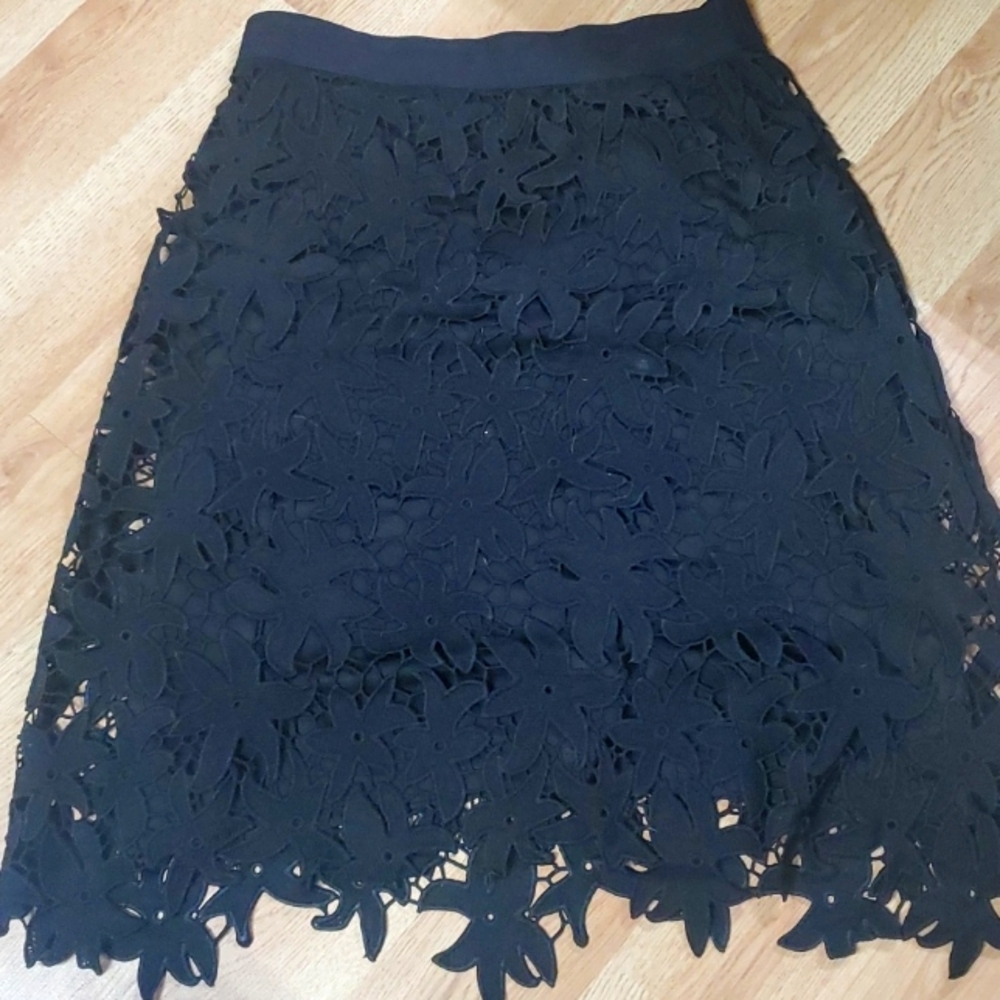 JohnPaulRichard Navy Lace Elastic Skirt